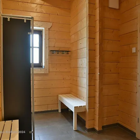 Doppelhaushaelfte In Vakantiehuis